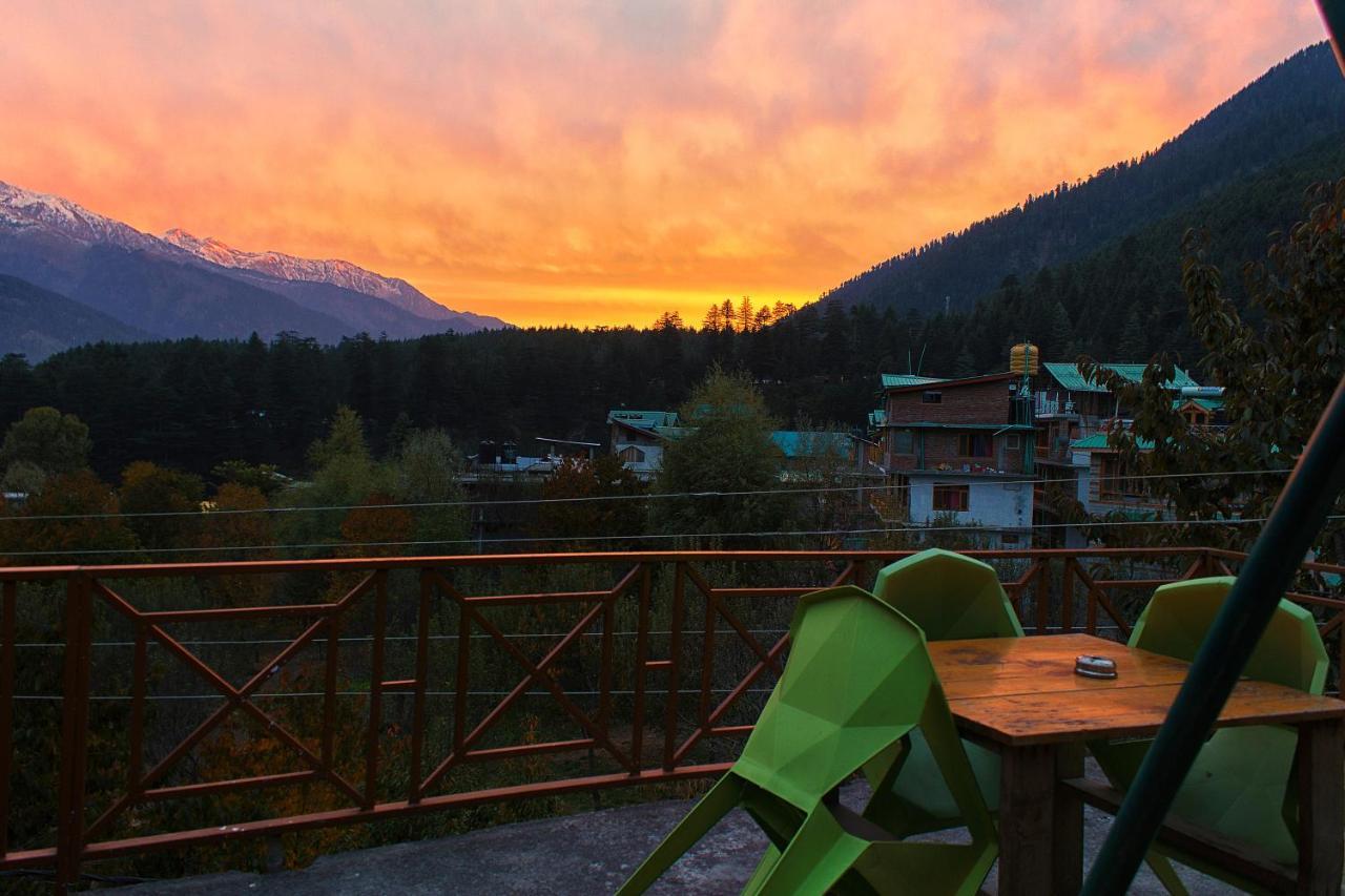 Yolo Backpackers - Manali Hostel Εξωτερικό φωτογραφία