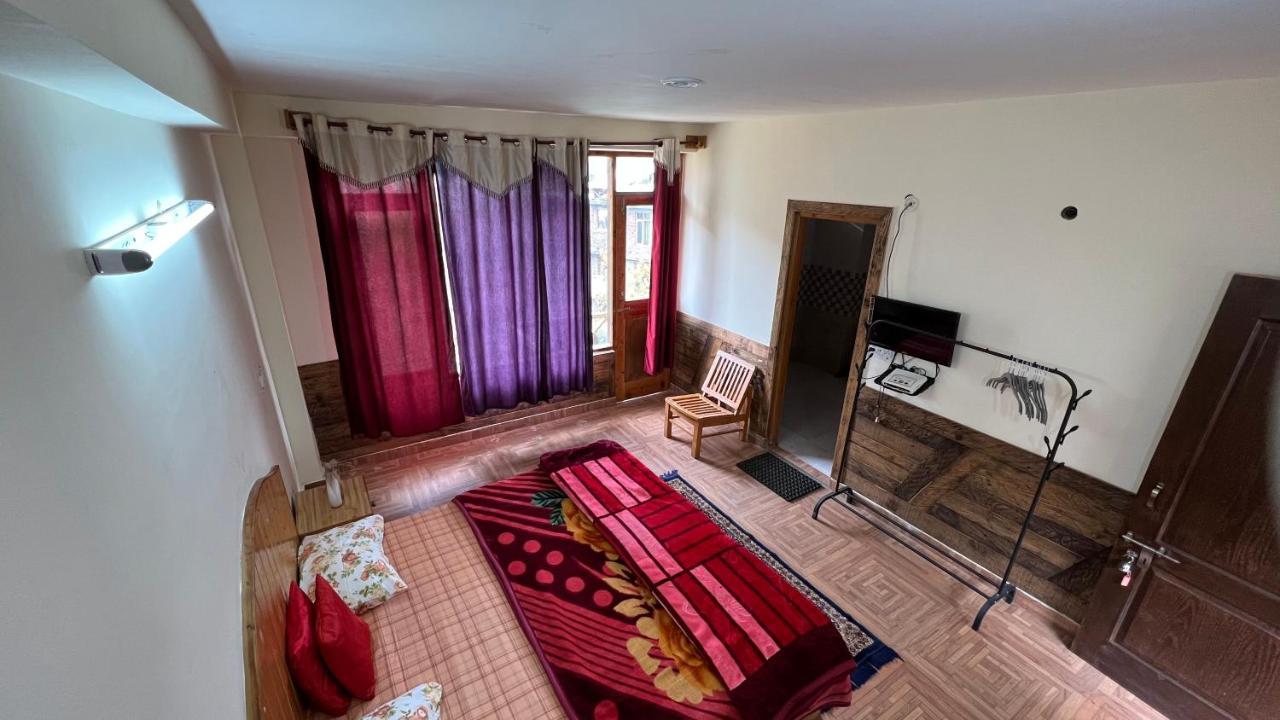 Yolo Backpackers - Manali Hostel Εξωτερικό φωτογραφία