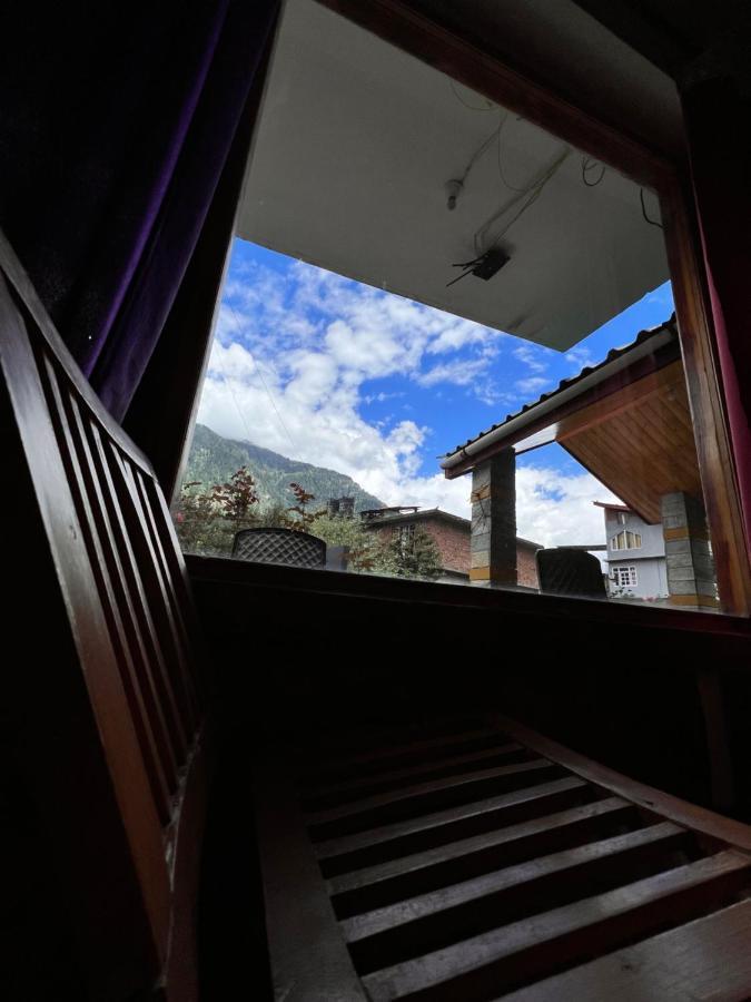 Yolo Backpackers - Manali Hostel Εξωτερικό φωτογραφία