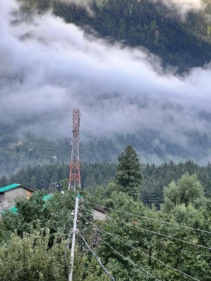Yolo Backpackers - Manali Hostel Εξωτερικό φωτογραφία
