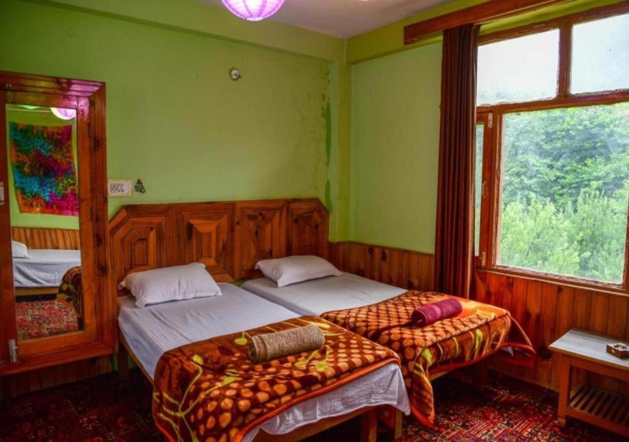 Yolo Backpackers - Manali Hostel Εξωτερικό φωτογραφία