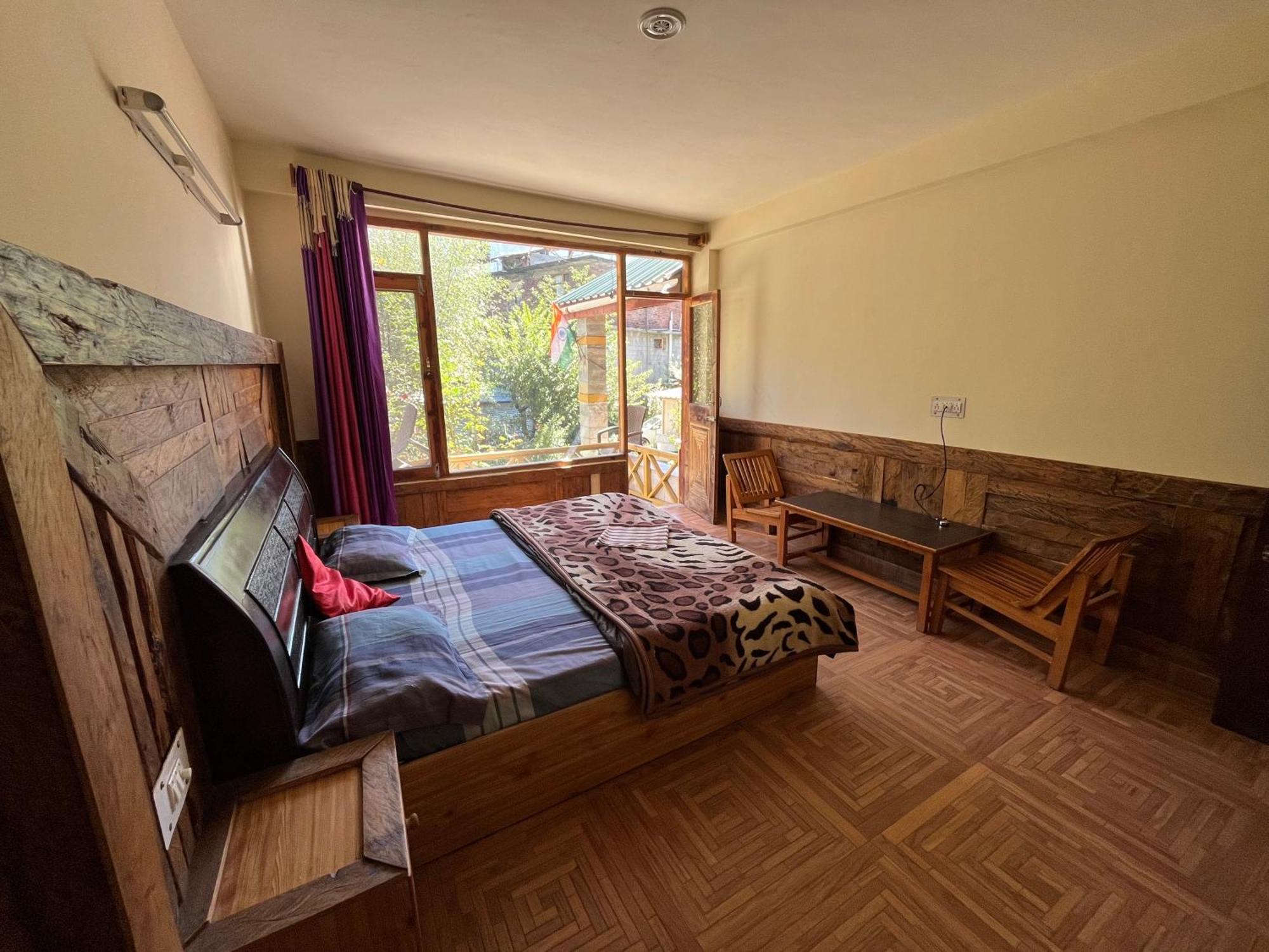 Yolo Backpackers - Manali Hostel Εξωτερικό φωτογραφία